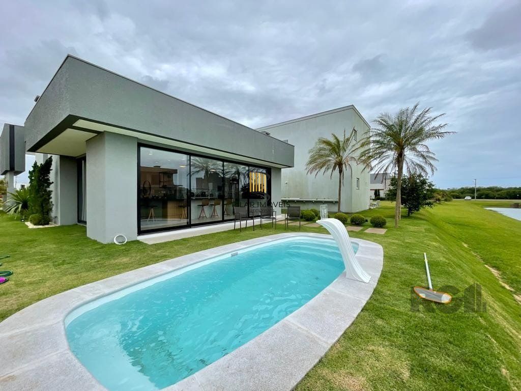 Casa de Condomínio 3 dormitórios no bairro Centenário