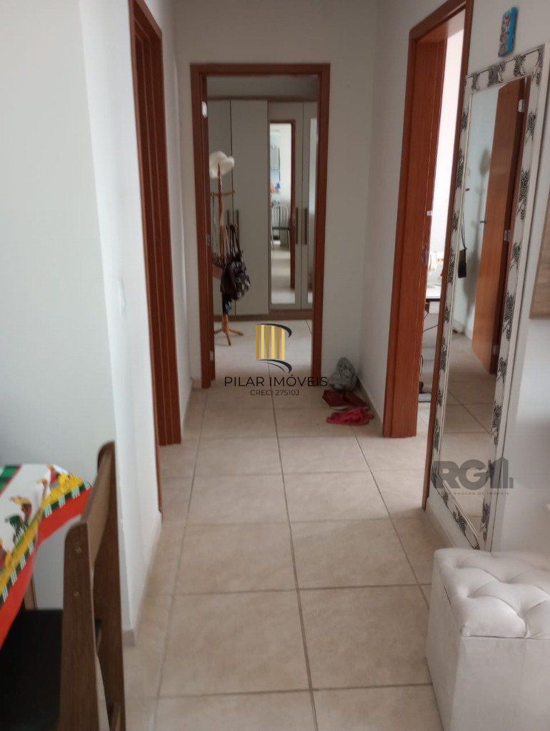 Ótimo apartamento de 02 dormitórios e 01 vaga de garagem.
