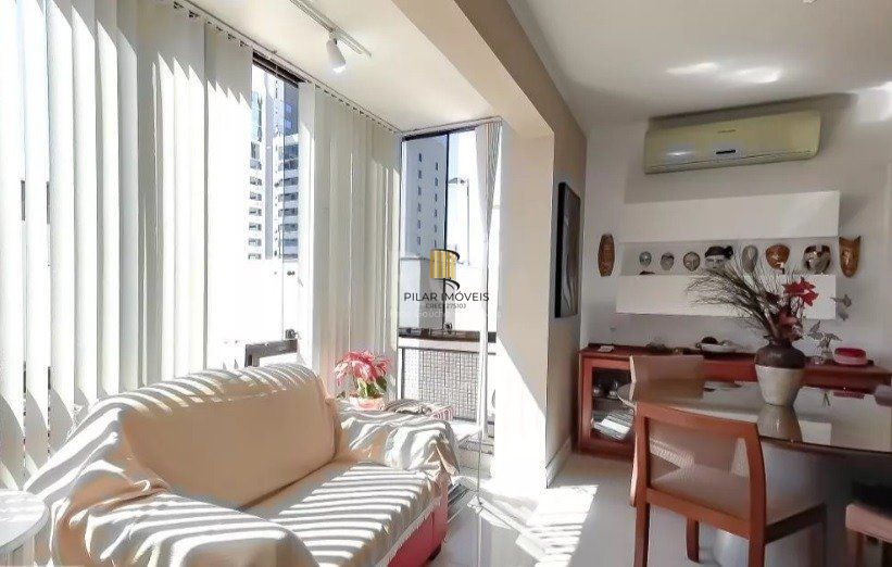 Cobertura para Venda - 189m², 4 dormitórios, sendo 2 suites, 2 vagas - Farroupilha