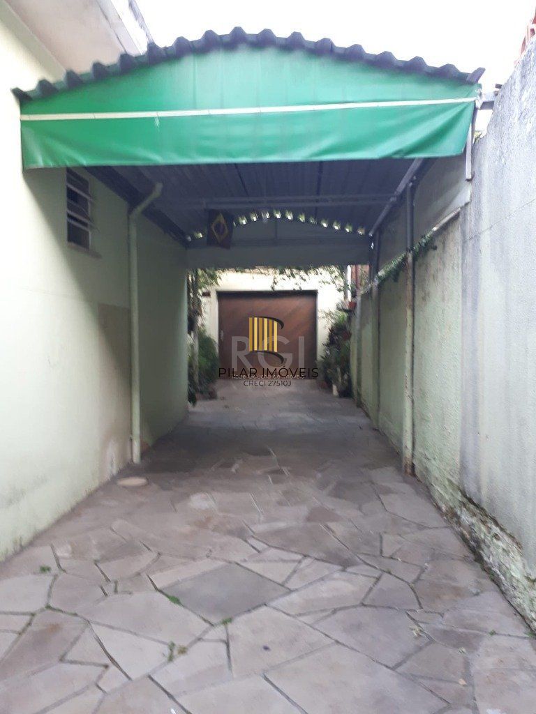 Casa para Venda - 142m², 3 dormitórios, sendo 1 suites, Partenon