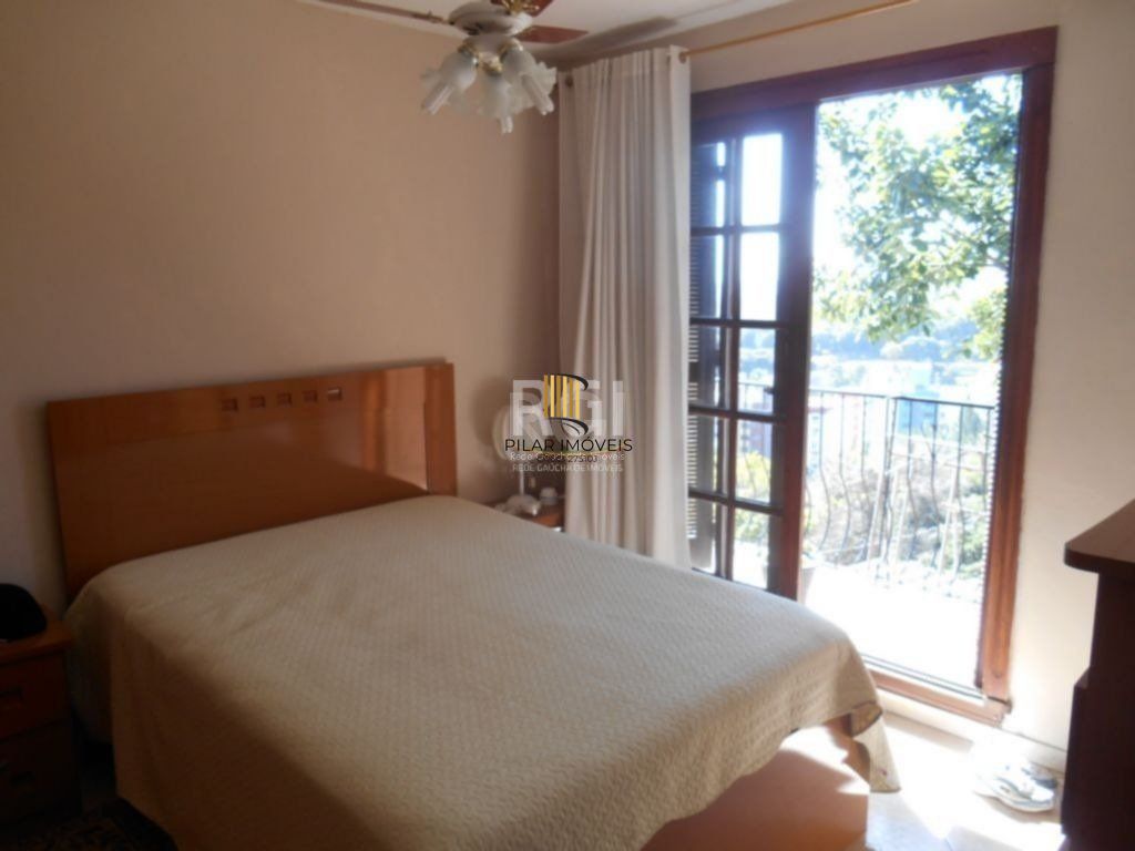 Casa para Venda - 185m², 4 dormitórios, sendo 2 suites, 4 vagas - Nonoai