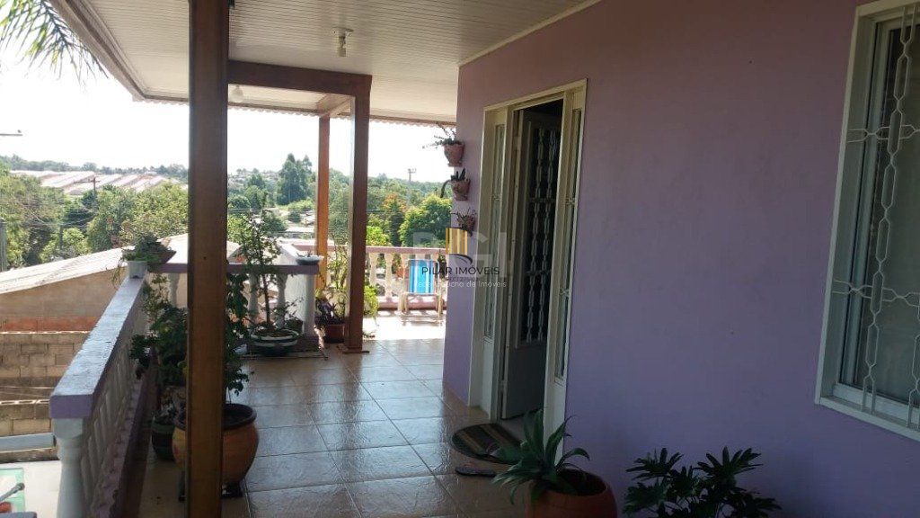 Casa para Venda - 300m², 5 dormitórios, Augusta