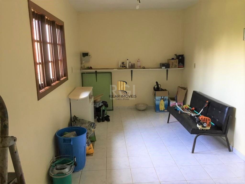 Casa para Venda - 200m², 3 dormitórios, sendo 1 suites, 2 vagas - Hípica