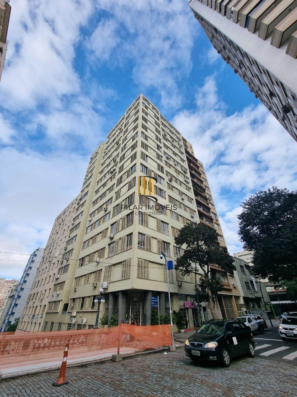 Apartamento com 3 dormitórios no Bairro centro histórico