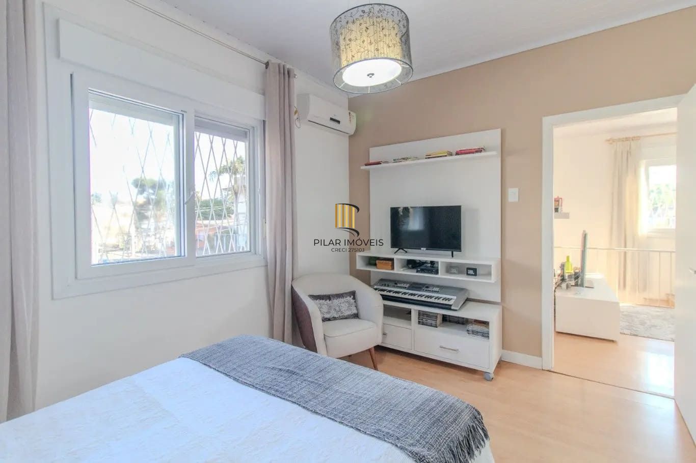 Casa de 3 dormitórios com 90m² à venda no Bairro Medianeira