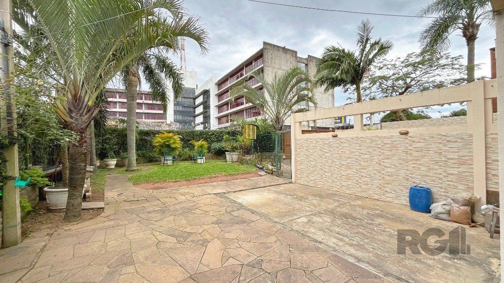 Casa 3 dormitórios no bairro Santa Tereza
