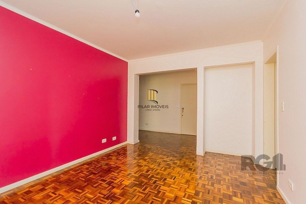 Excelente apartamento de 98m² com 3 dormitórios no bairro Menino Deus.