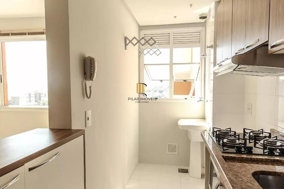 Apartamento de  01 dormitorio com vaga de garagem na Azenha - Porto alegre.