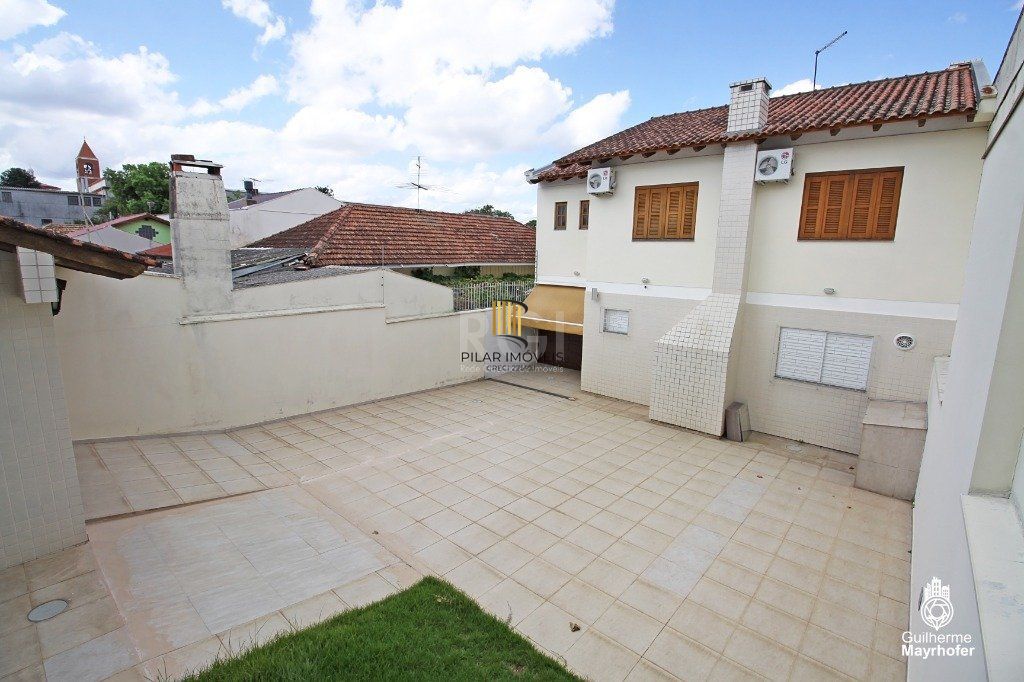 Casa para Venda - 246m², 3 dormitórios, sendo 2 suites, 3 vagas - Vila Ipiranga