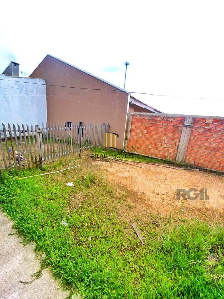 Casa 2 dormitórios no bairro Restinga