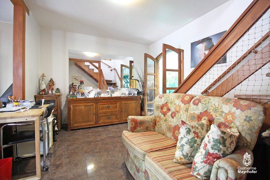 Casa para Venda - 151.36m², 3 dormitórios, sendo 1 suites, 2 vagas - Partenon