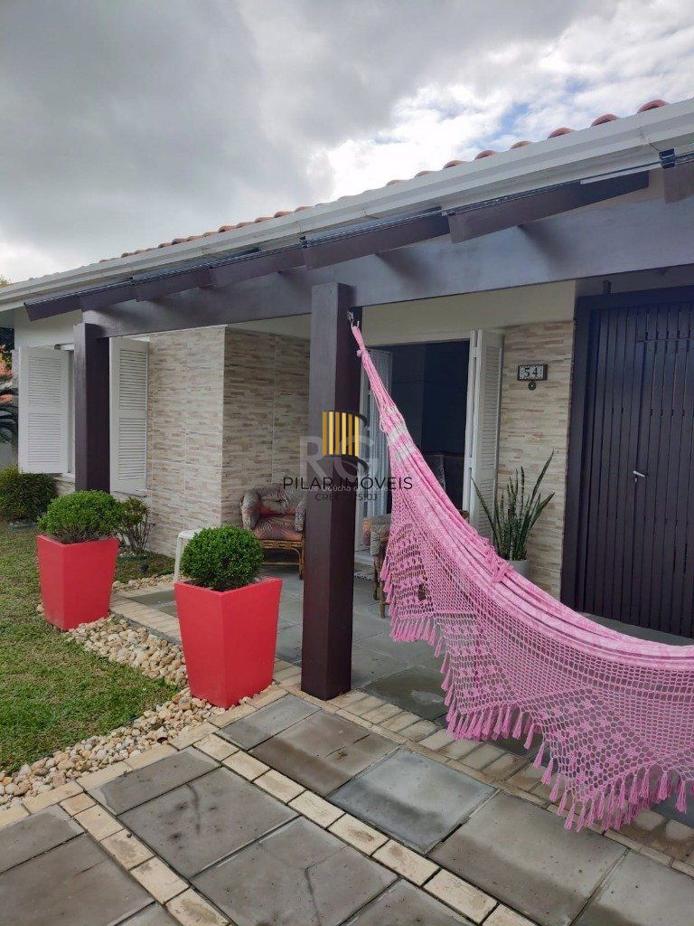 Casa para Venda - 160.78m², 4 dormitórios, sendo 2 suites, 5 vagas - Centro