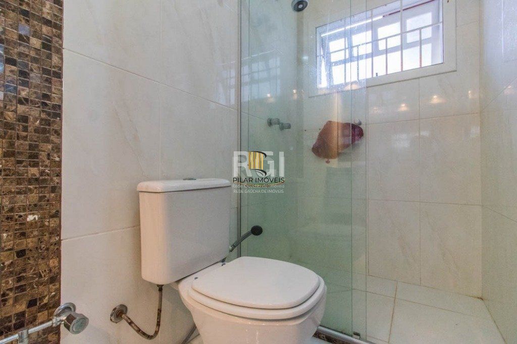 Sobrado para Venda - 499.98m², 4 dormitórios, sendo 3 suites, 4 vagas - Jardim Ipiranga