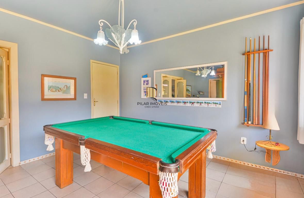 Casa residencial 246m² no bairro Jardim Isabel