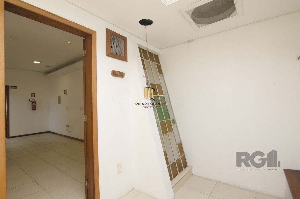 Excelente casa de 116m² com  2 dormitórios no bairro Cidade Baixa.