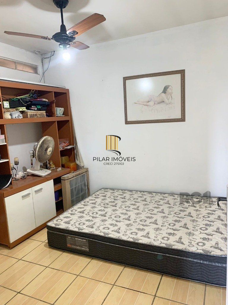 Casa 3 dormitórios no bairro Glória