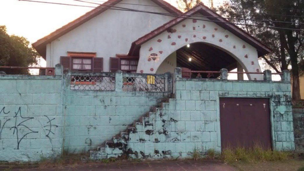 Casa para Venda - 600m², 3 dormitórios, 1 vaga - Interpraias
