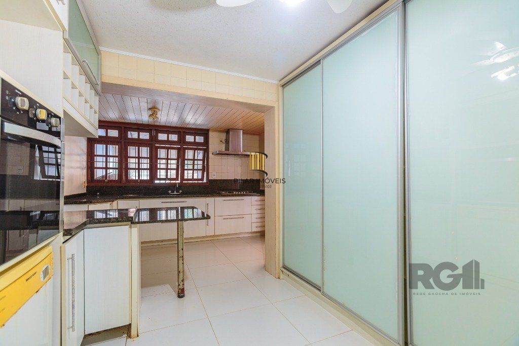 Casa 3 dormitórios no bairro Nonoai