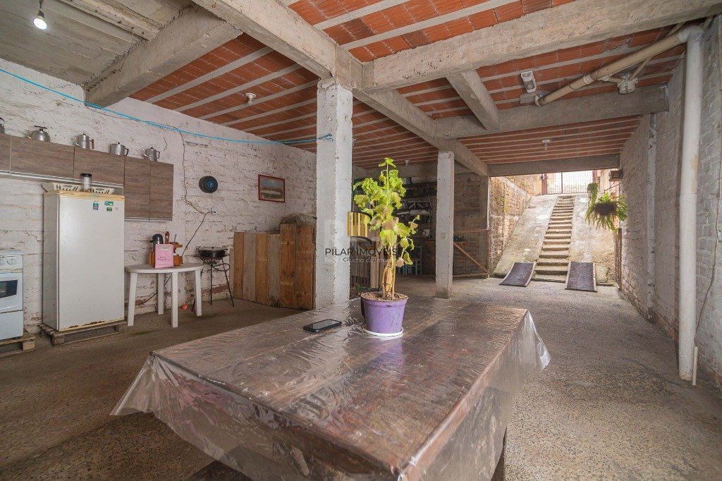 Casa 2 Dormitório(s) Bairro Bom Jesus