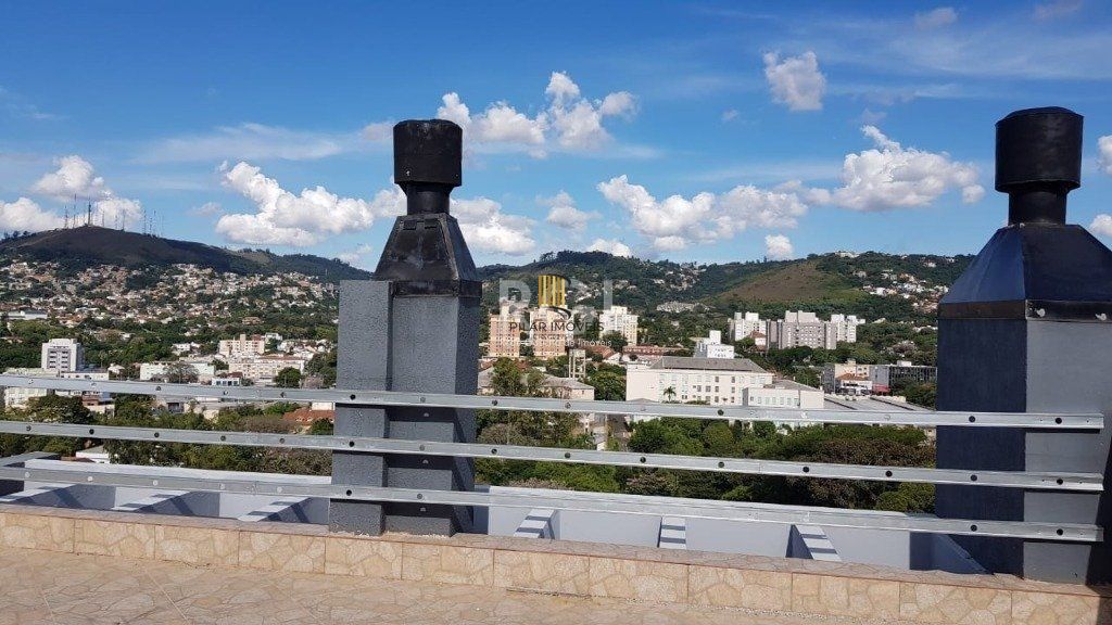 Casa para Venda - 377m², 4 dormitórios, sendo 2 suítes, 3 vagas - Teresópolis