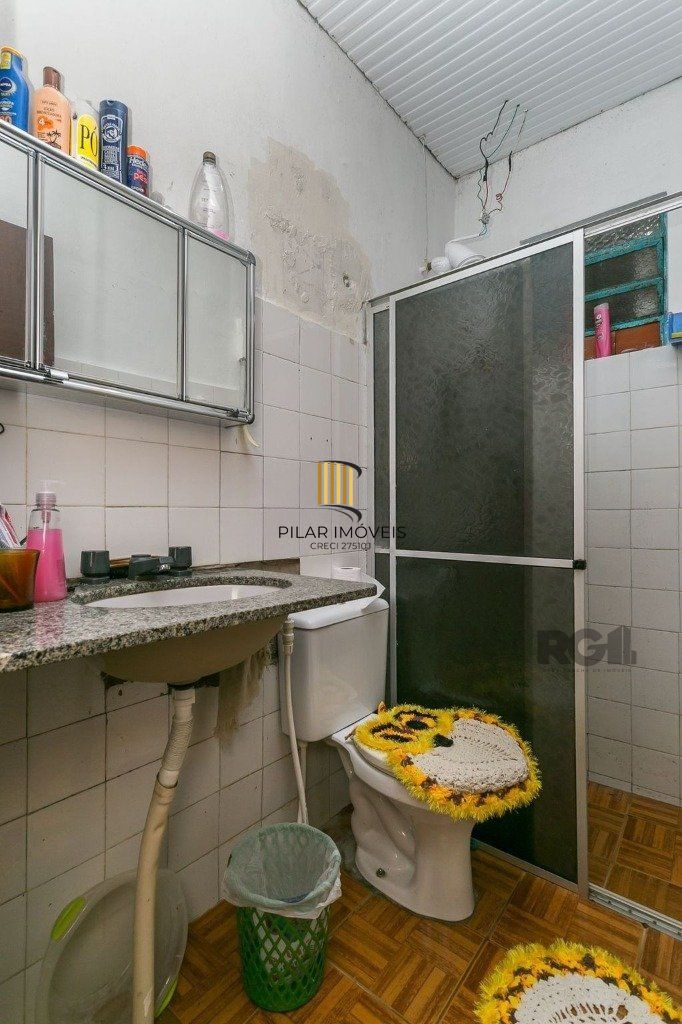 Casa 2 dormitórios no bairro Cristal