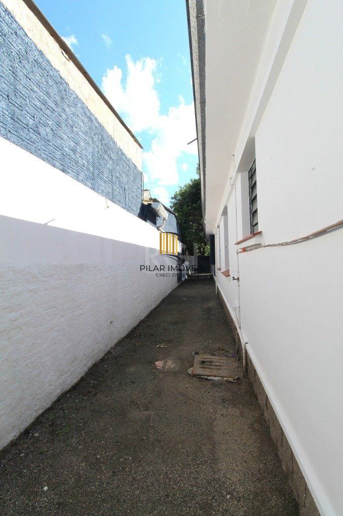 Casa 6 dormitórios no bairro Teresópolis