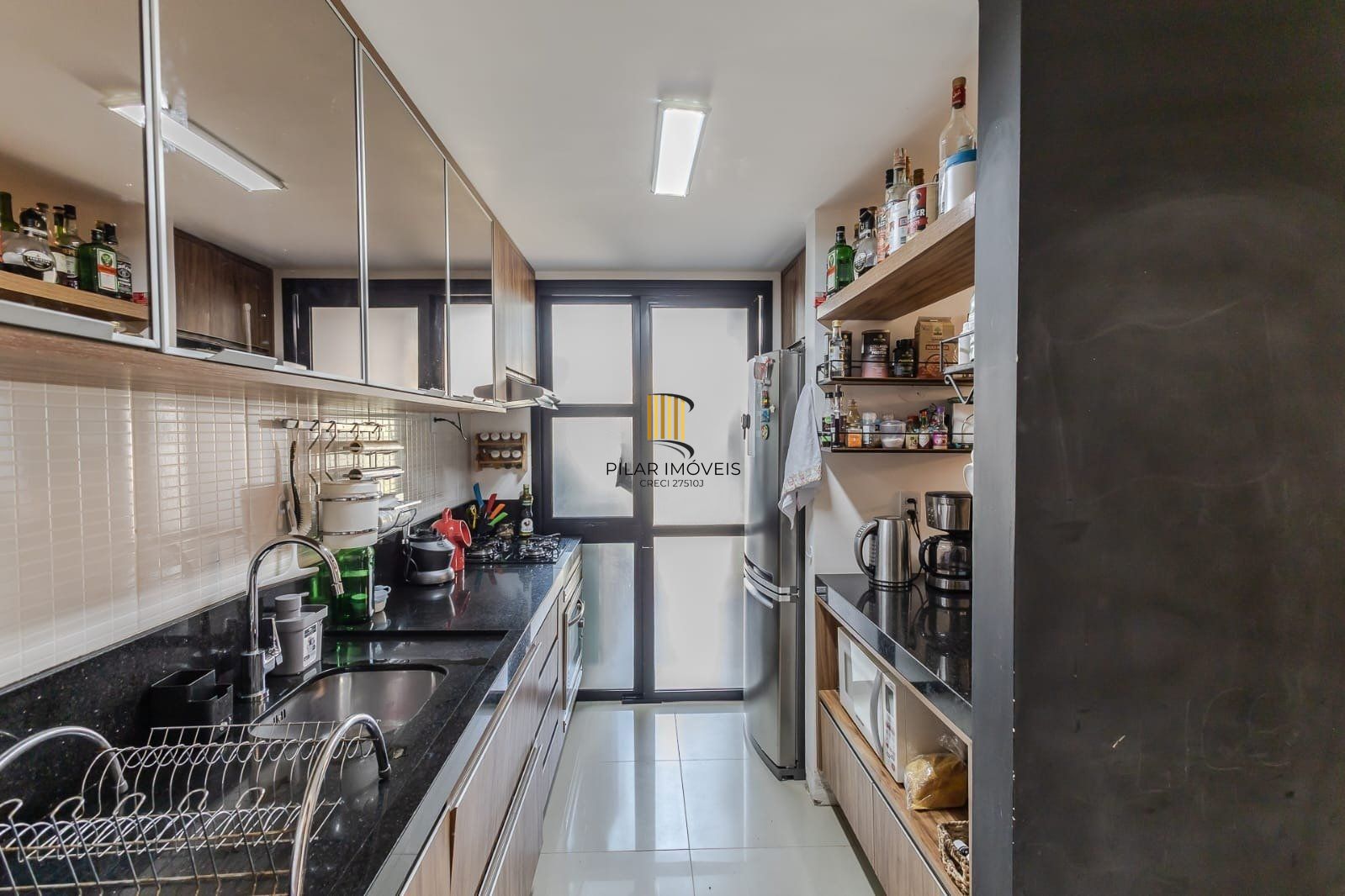 Casa em Condomínio com 3 quartos, 3 vagas e 184m² para vender por R$ 1.180.000 Rua Adriano Pereira Da Silva - Vila Nova, Porto Alegre