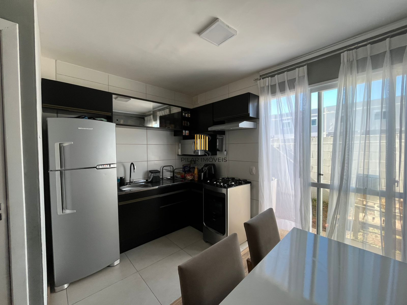 Casa em Condomínio 02 dormitórios Zona Sul