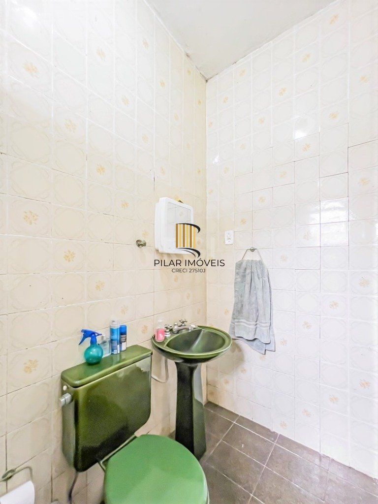 Casa para Venda - 212m², 3 dormitórios, 3 vagas - Azenha