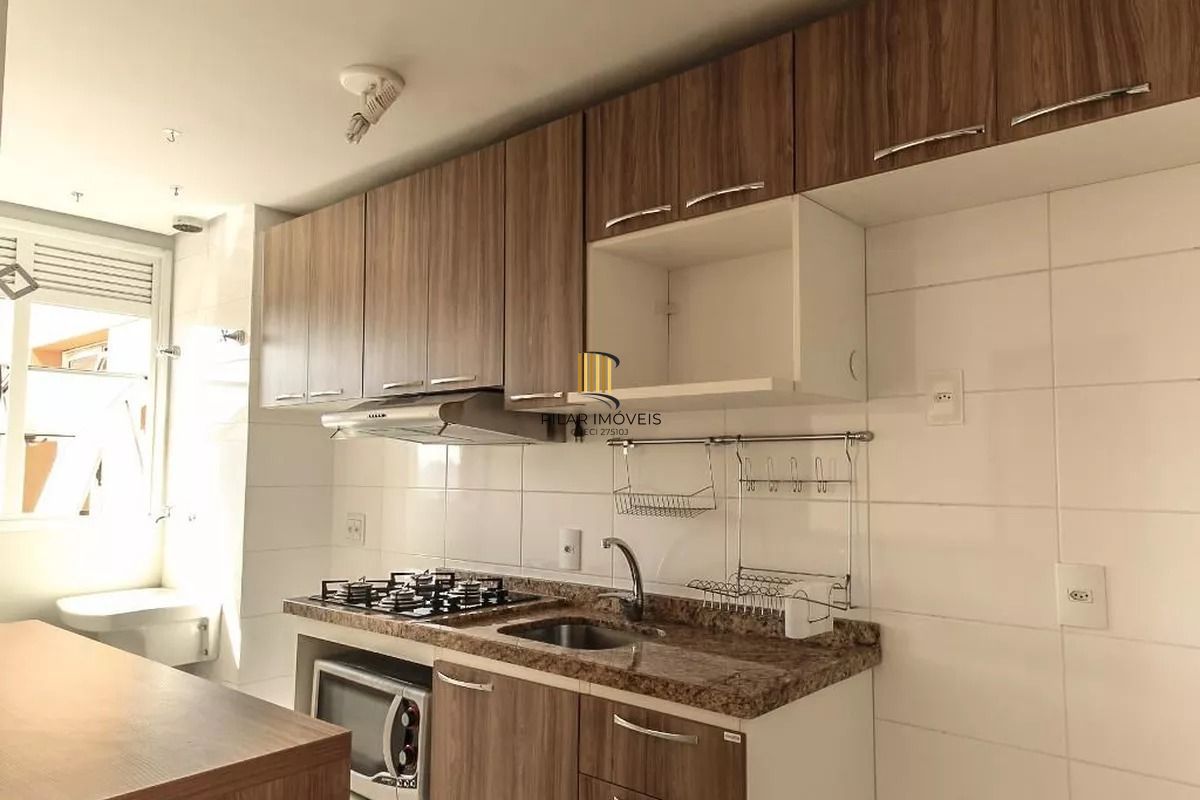 Apartamento de  01 dormitorio com vaga de garagem na Azenha - Porto alegre.