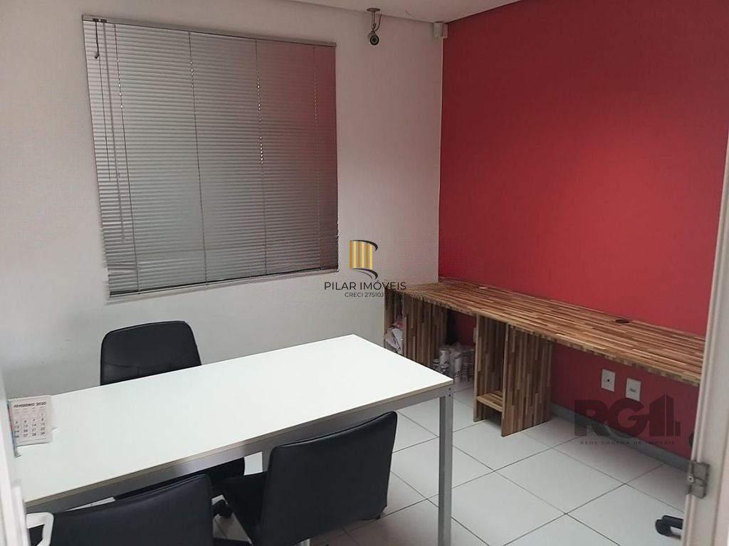 Casa comercial com 12 dormitórios no bairro Teresópolis