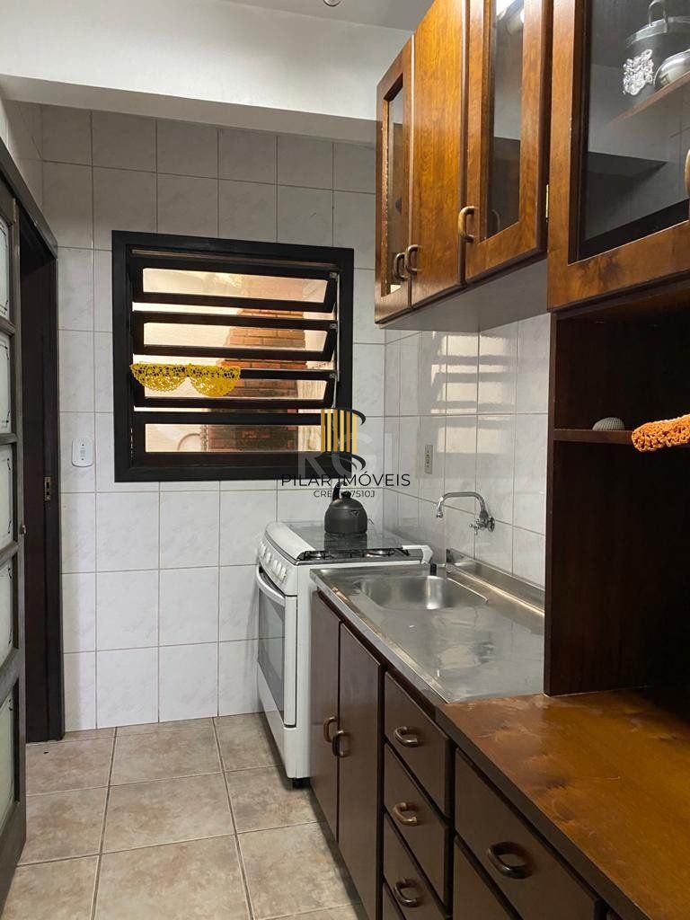 Casa para Venda - 330m², 6 dormitórios, 3 vagas - Cavalhada