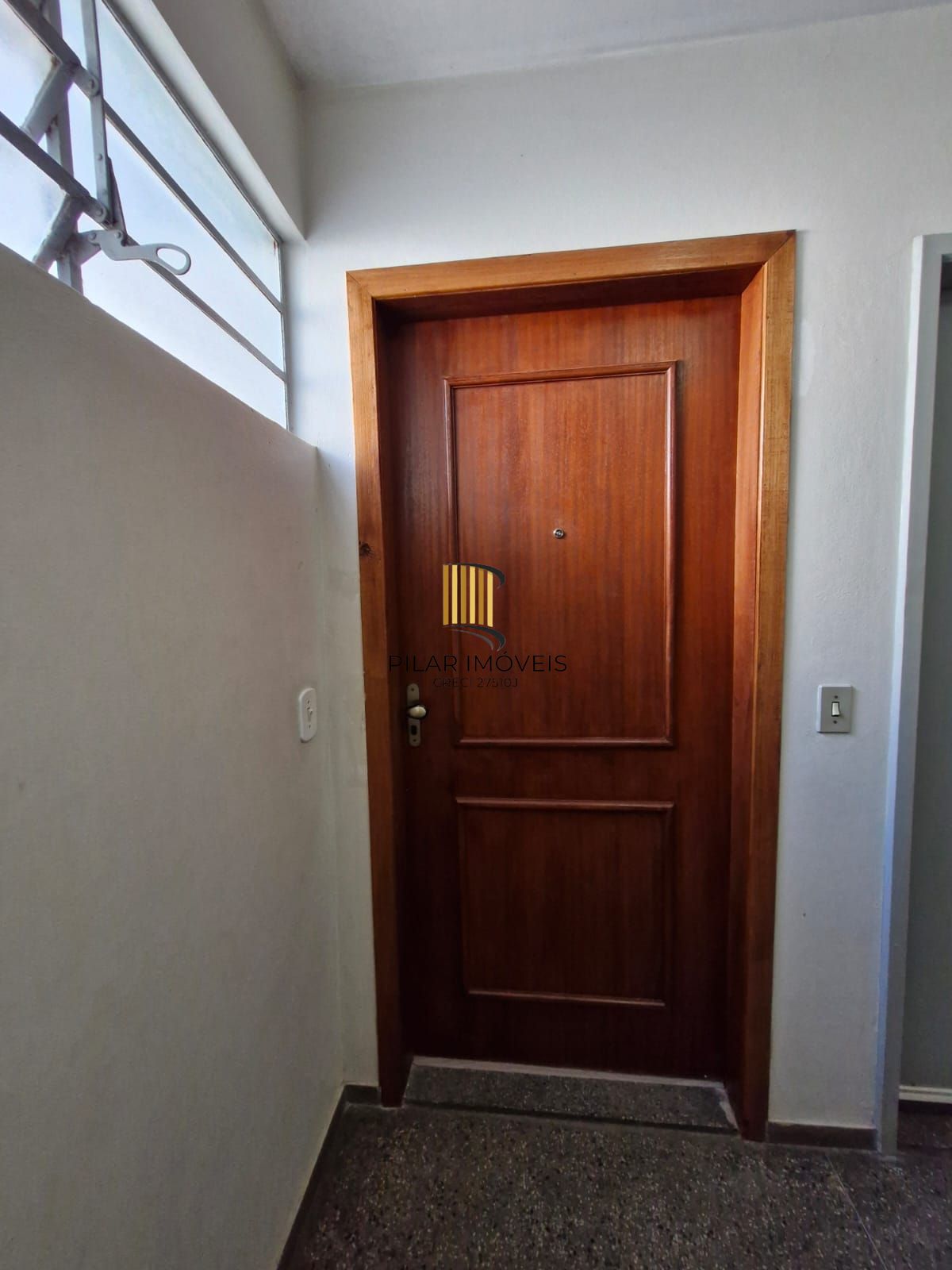 Apartamento 3 dormitórios na rua Corronel Massot, Cristal.