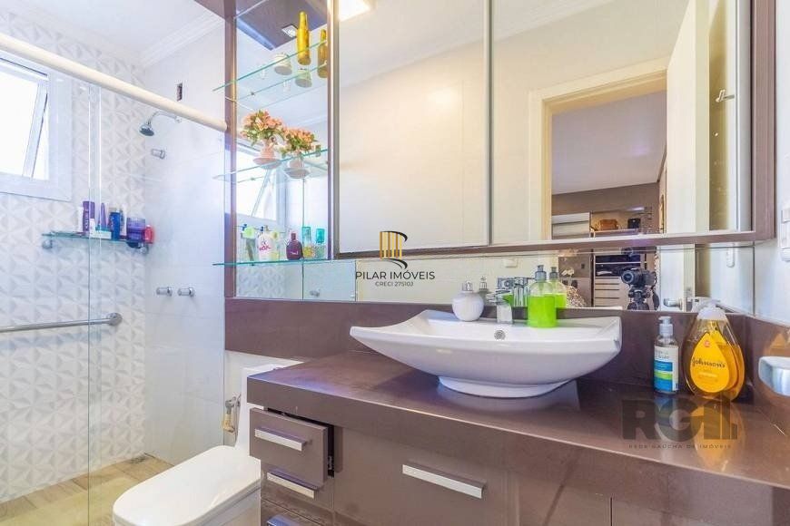 Casa 280m² - 3 dormitórios, 1 suíte, 2 vagas no bairro Jardim Itú