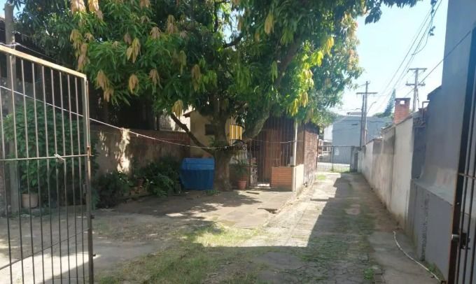 Terreno de 355m² á venda no Bairro Glória, Porto Alegre