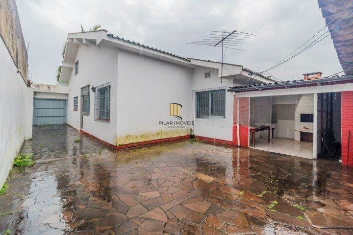 Casa 4 dormitórios no bairro São Sebastião