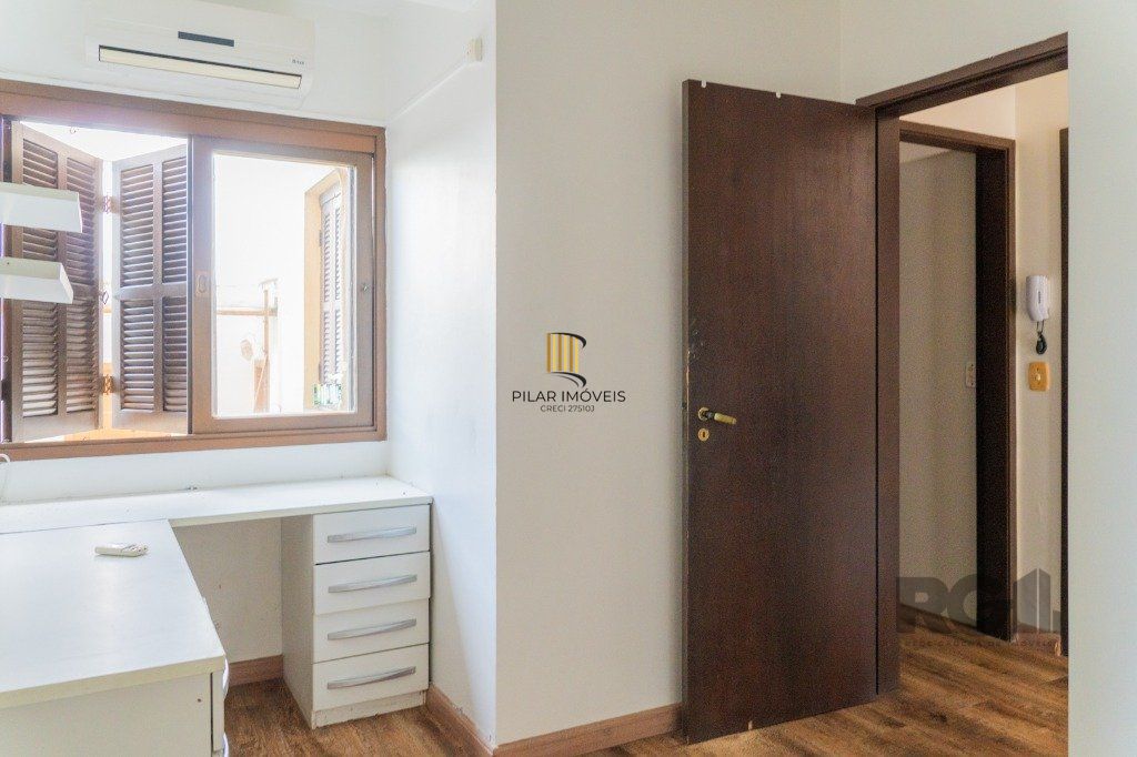 Casa de Condomínio 3 dormitórios no bairro Teresópolis