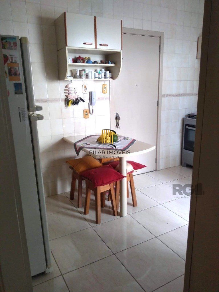 Apartamento 129m² - 3 dormitórios, 3 banheiros e 1 vaga de garagem no bairro São João