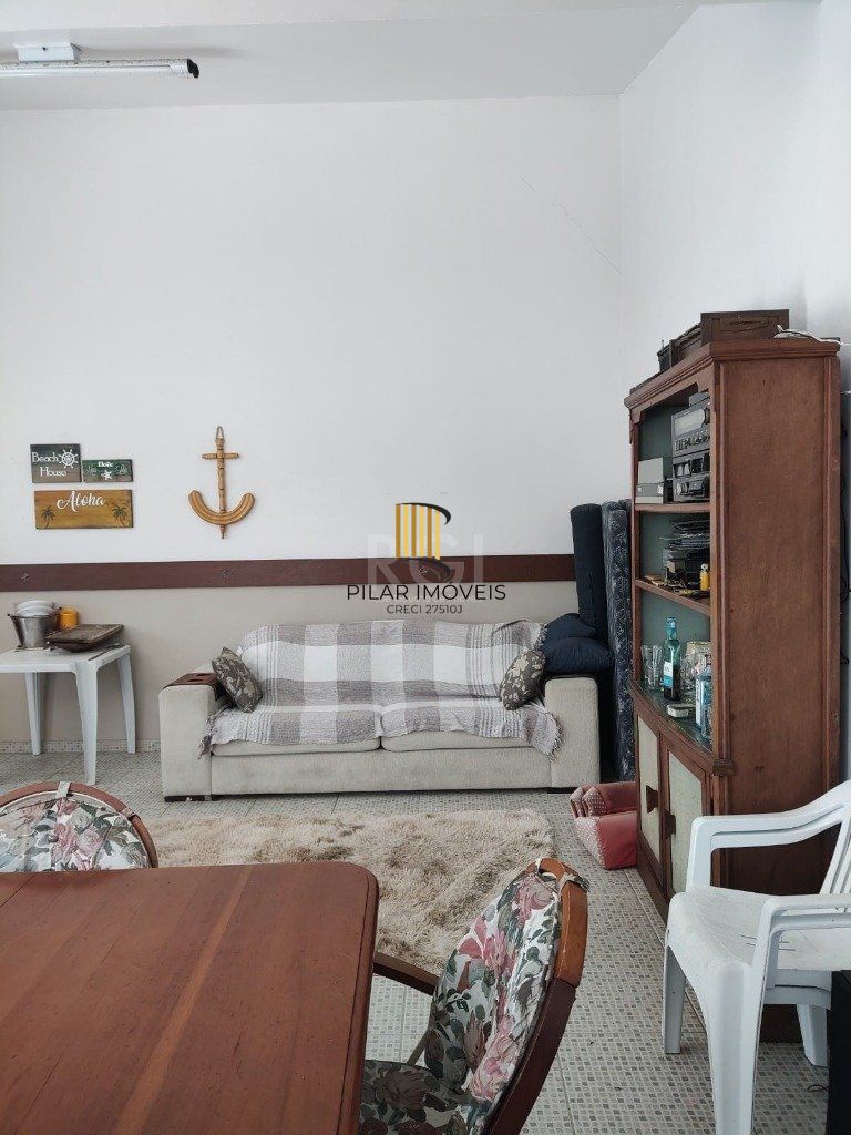 Casa para Venda - 160.78m², 4 dormitórios, sendo 2 suites, 5 vagas - Centro