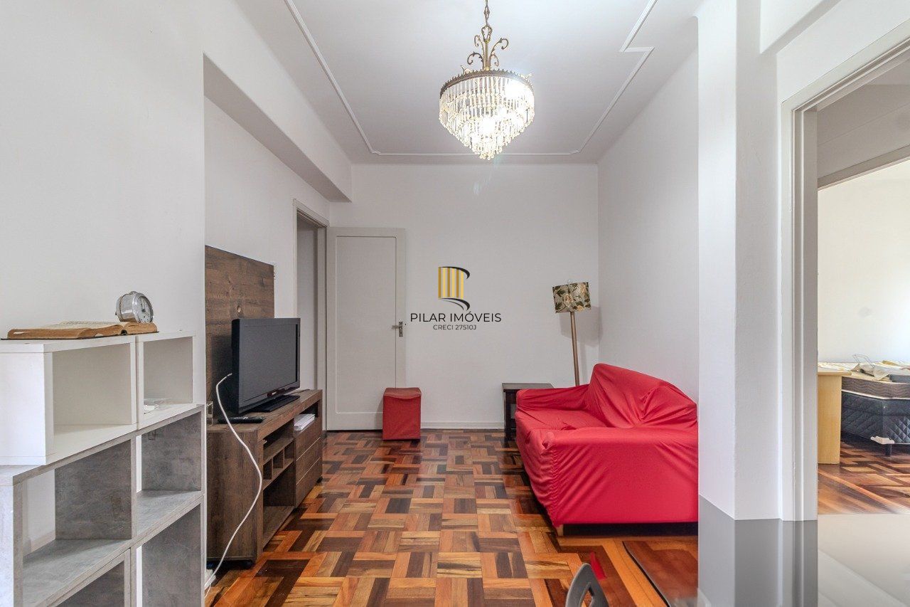 Apartamento 2 dormitórios no Centro Histórico