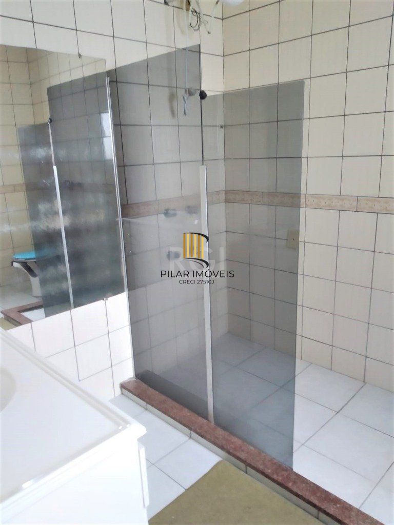 Casa para Venda - 190m², 3 dormitórios, sendo 1 suites, 1 vaga - Tristeza