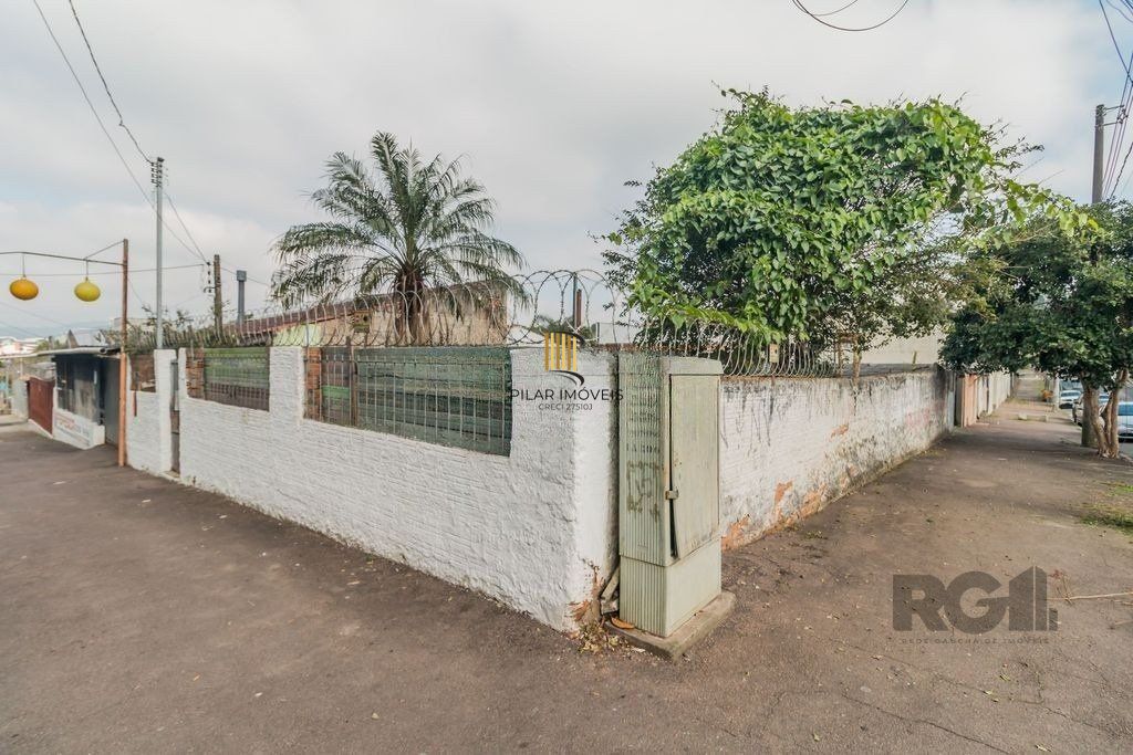 Casa de 2 dormitórios, no bairro Bom Jesus