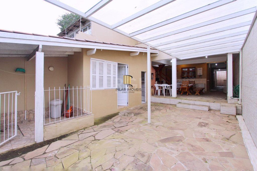 Casa 2 dormitórios no bairro Medianeira