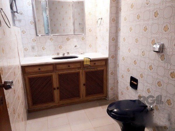 Apartamento 3 dormitórios no bairro Menino Deus