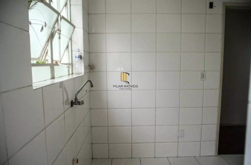 Apartamento de 1 dormitório, com 40 m², no bairro Teresópolis.