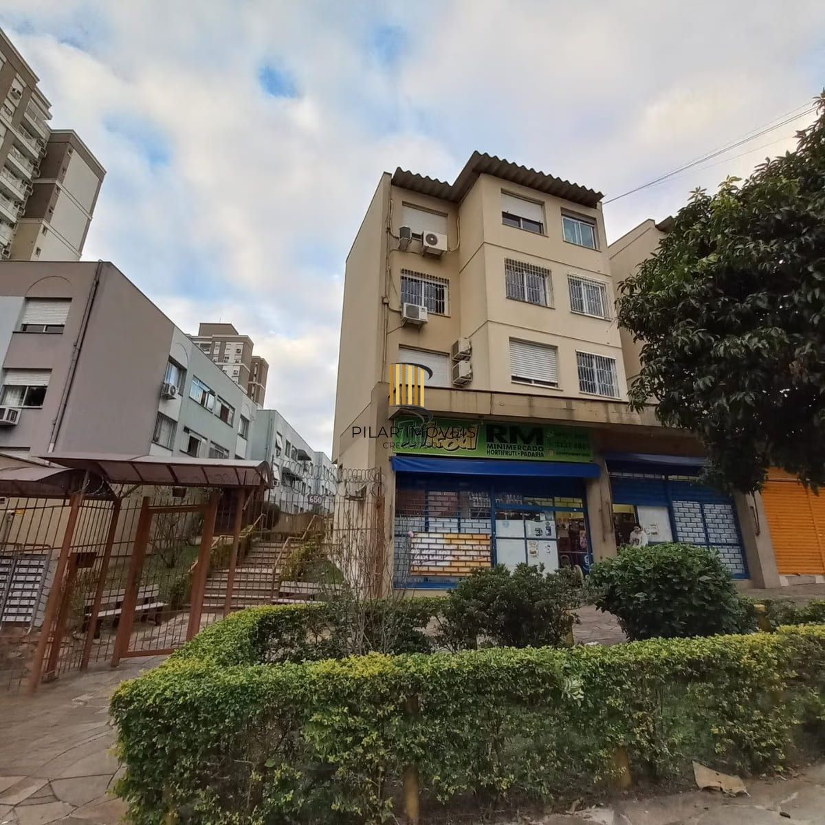 Apartamento de 1 dormitório à venda em Cristo Redentor, Porto Alegre.
