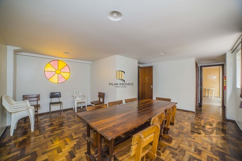 Apartamento 82m² - 2 dormitórios, 1 vaga no bairro Menino Deus