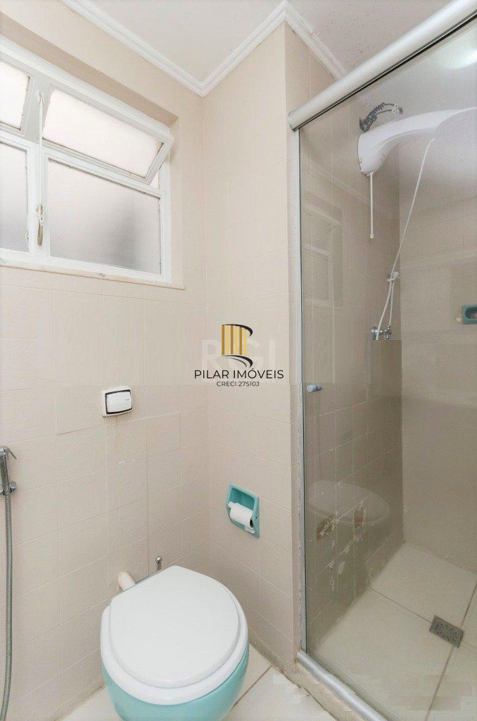 Apartamento para Venda - 128m², 3 dormitórios, 1 vaga - Menino Deus