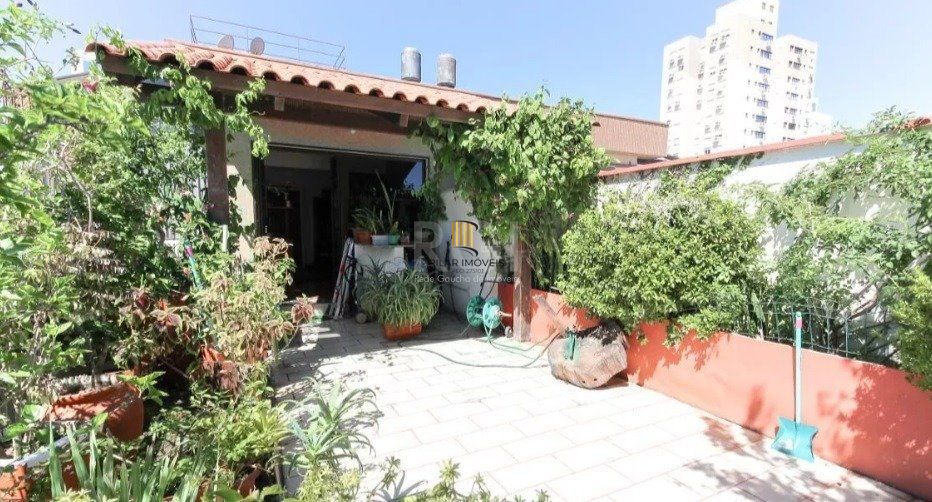Cobertura para Venda - 189m², 4 dormitórios, sendo 2 suites, 2 vagas - Farroupilha