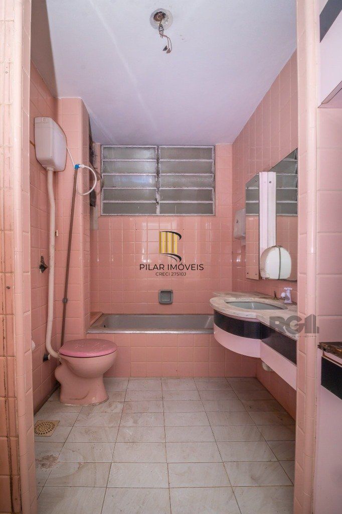 Casa 5 dormitórios no bairro Farroupilha